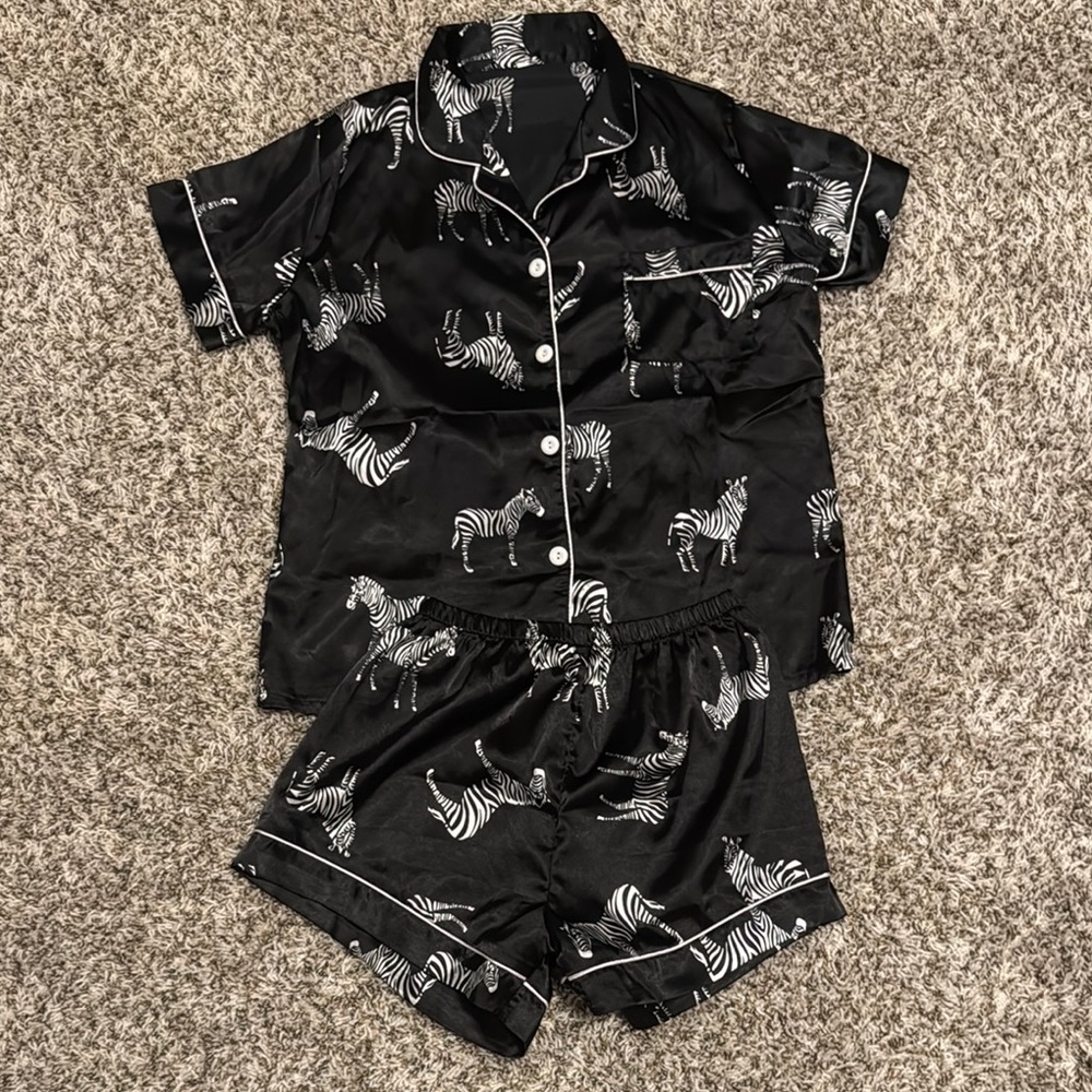 Women’s Zebra Print Black Pajamas